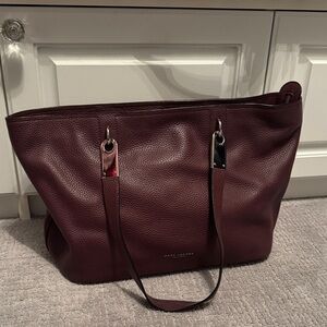 Marc Jacobs Park Place East/West leather tote bag in plum. Excellent condition!
